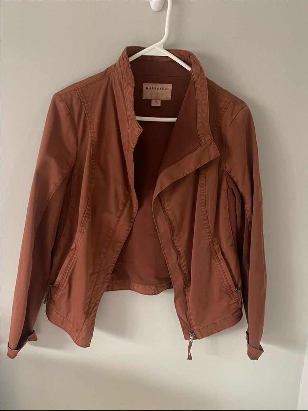 Women's Rust Utility Jacket
Anthropologie jacket by Marrakech small